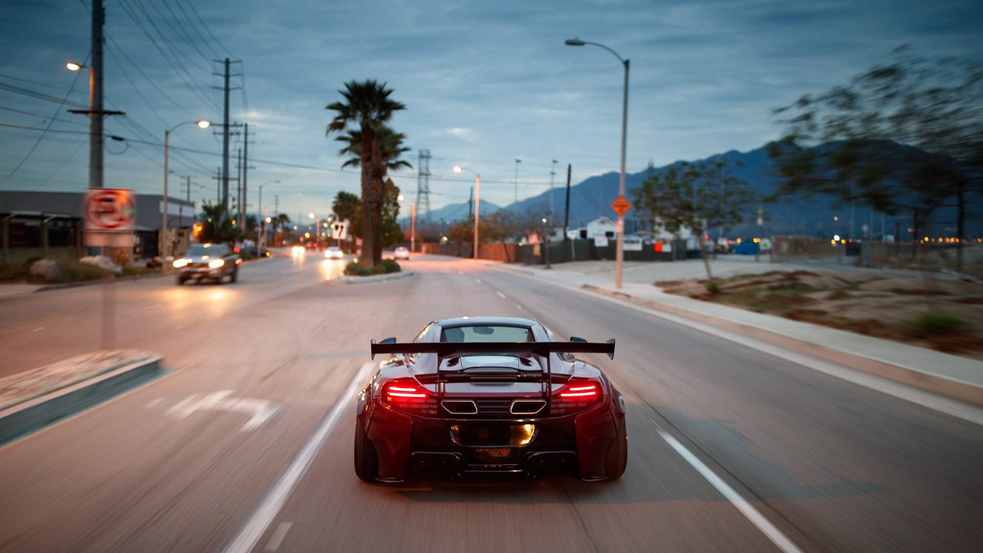 爱游戏综合娱乐-保利斯塔篮板球表现抢眼，保利尼奥 塔利斯卡