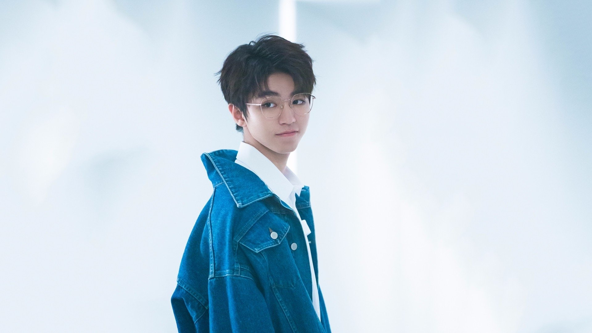 爱游戏在线登录入口-全国冬季两项赛运动员挑战极限，全国冬季两项冠军赛