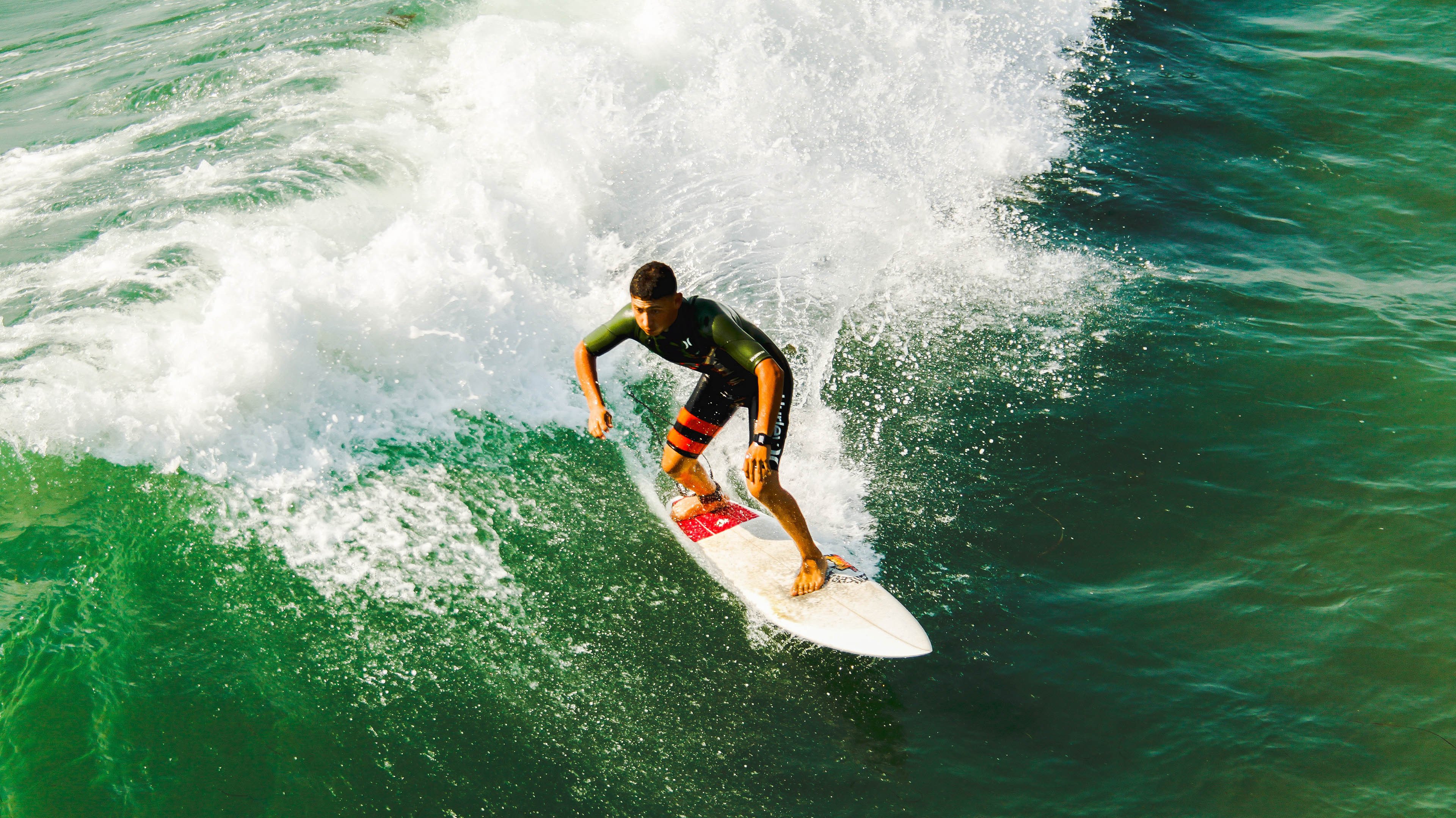 墨西哥门将雪地救球动作被国际奥委会点赞，墨西哥门将是谁
